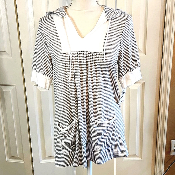 Ella Moss,  NWT,  Women's Top,  Gray and white Striped,  Size  Large - Picture 1 of 10